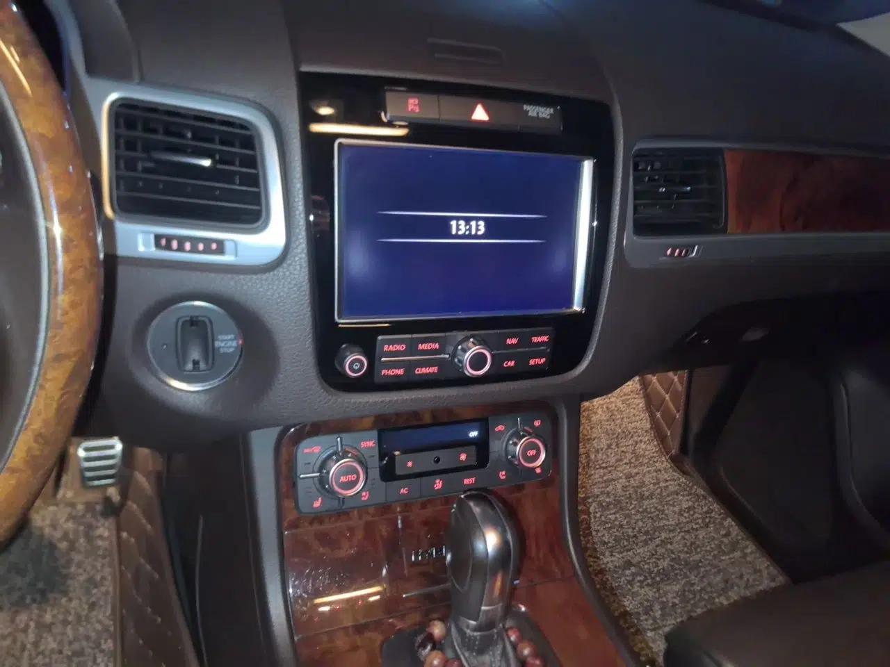 Volkswagen Touareg 2011 3.0 TSI Hybrid — миниатюра 13