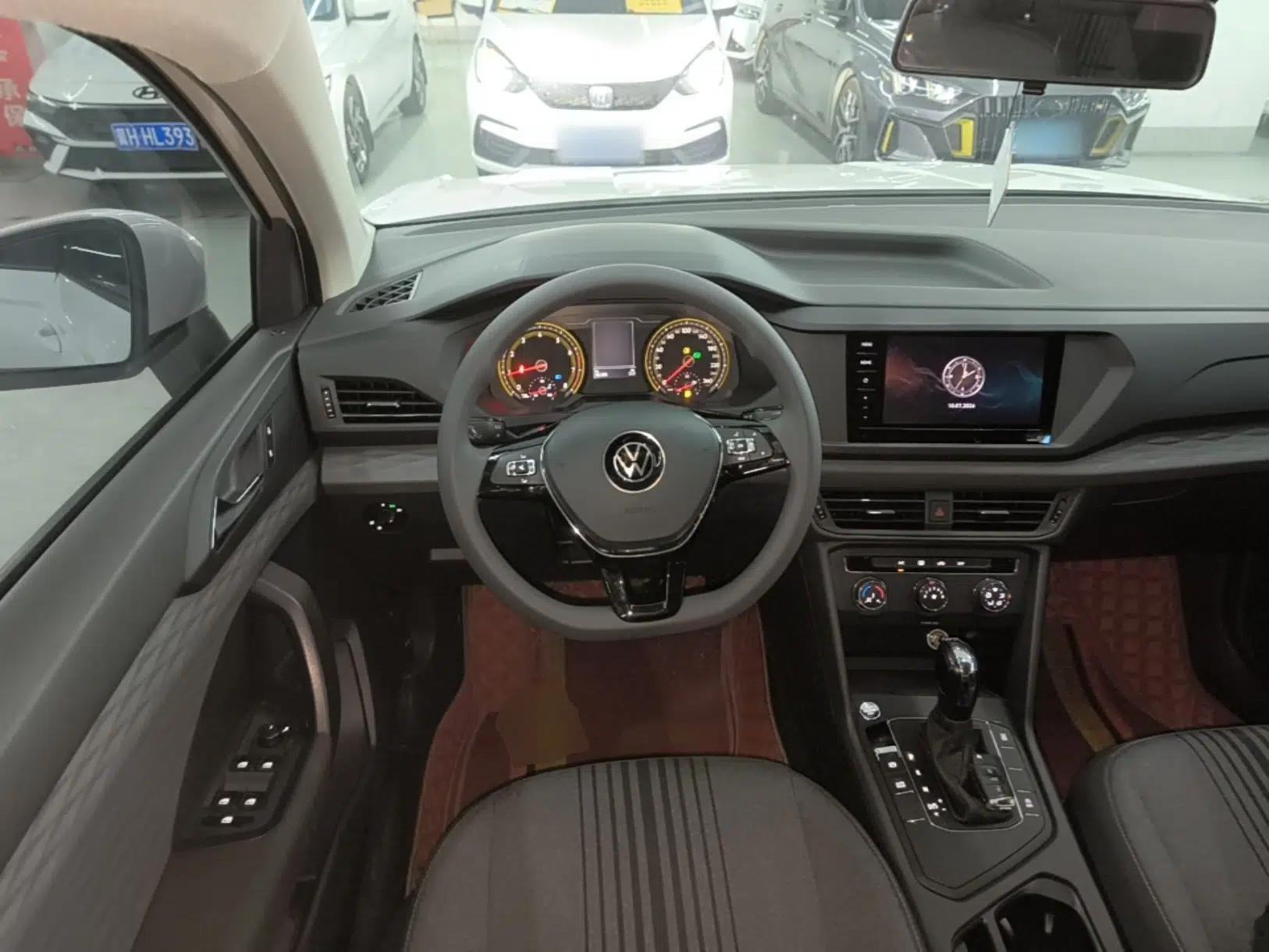 Volkswagen Tharu 2021 280TSI Two-Wheel Drive Trend Edition — миниатюра 18