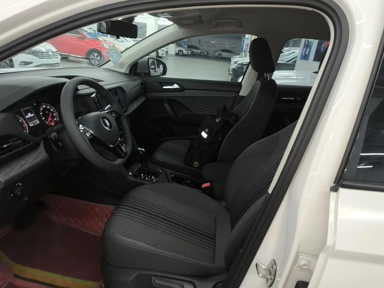 Volkswagen Tharu 2021 280TSI Two-Wheel Drive Trend Edition — миниатюра 22
