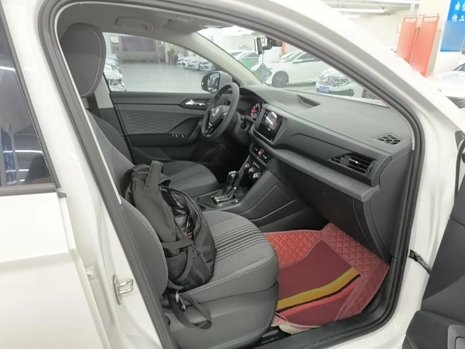 Volkswagen Tharu 2021 280TSI Two-Wheel Drive Trend Edition — миниатюра 24