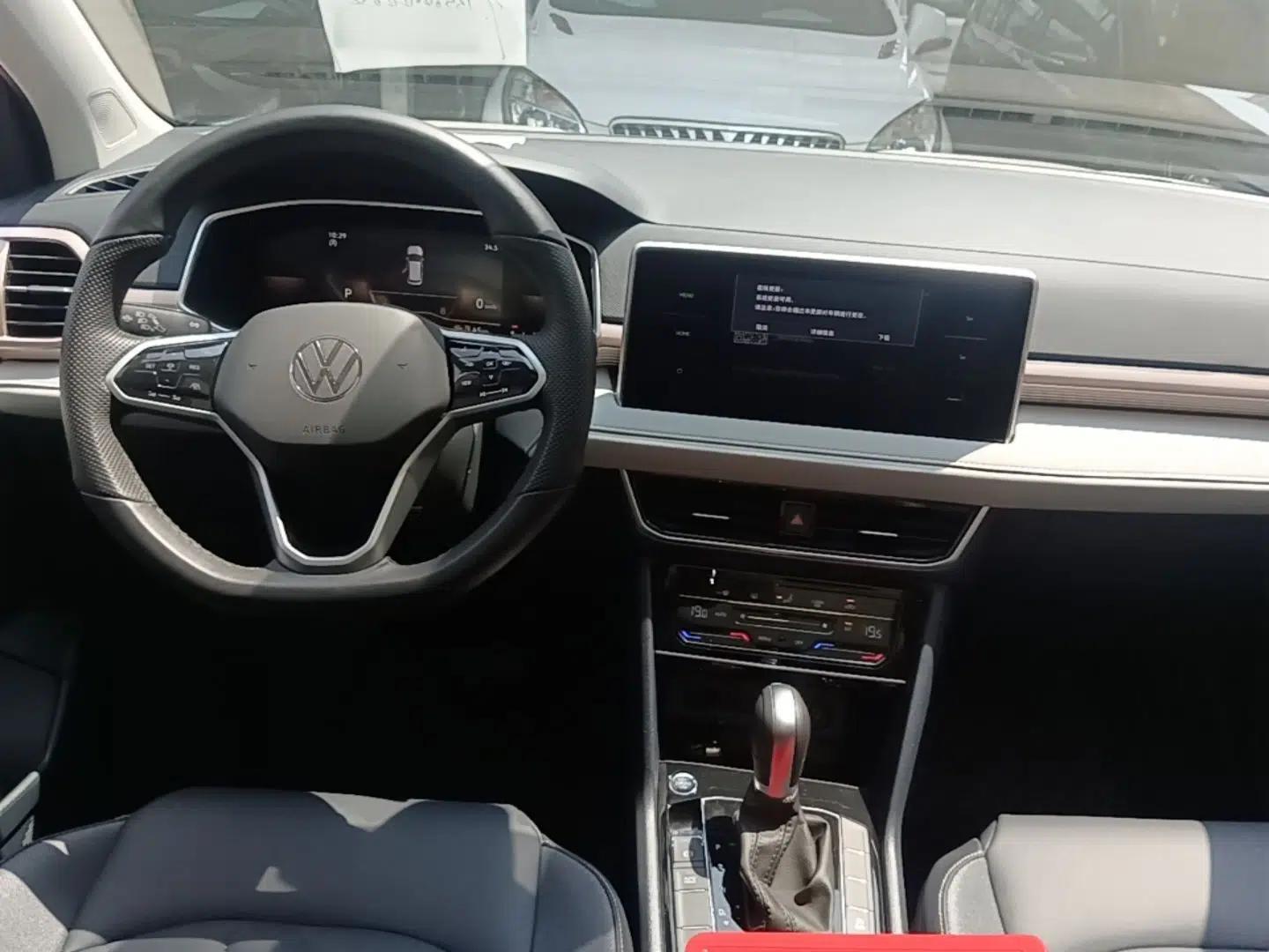 Volkswagen Tharu 2023 300TSI Two-Wheel-Drive Moonlight Edition — миниатюра 12