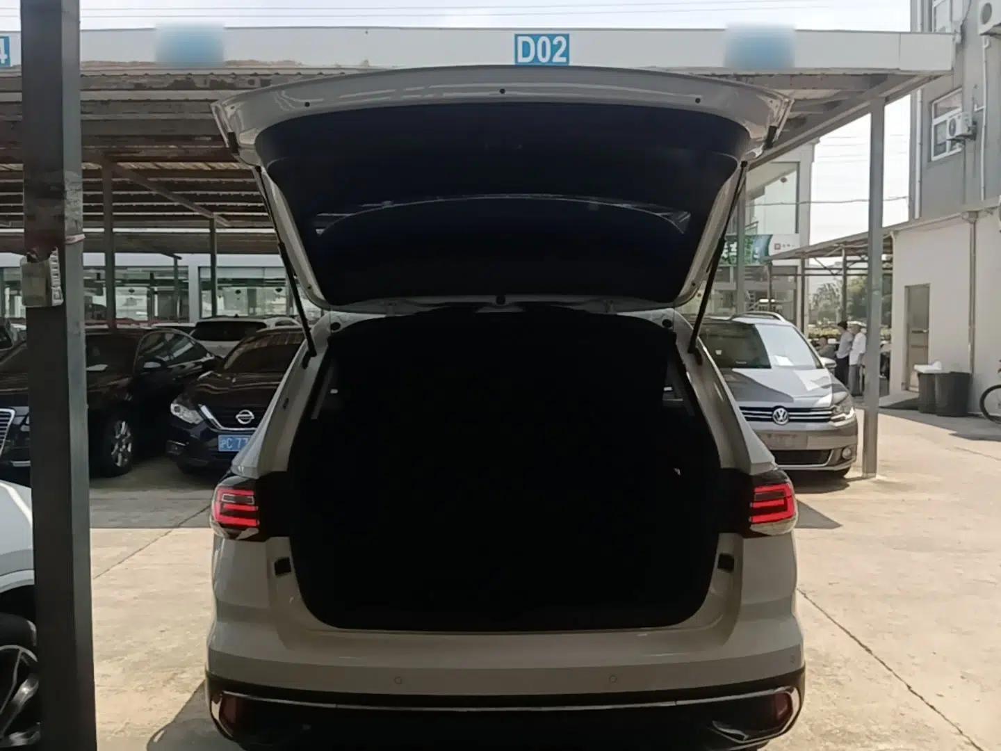 Volkswagen Tharu 2023 300TSI Two-Wheel-Drive Moonlight Edition — миниатюра 22