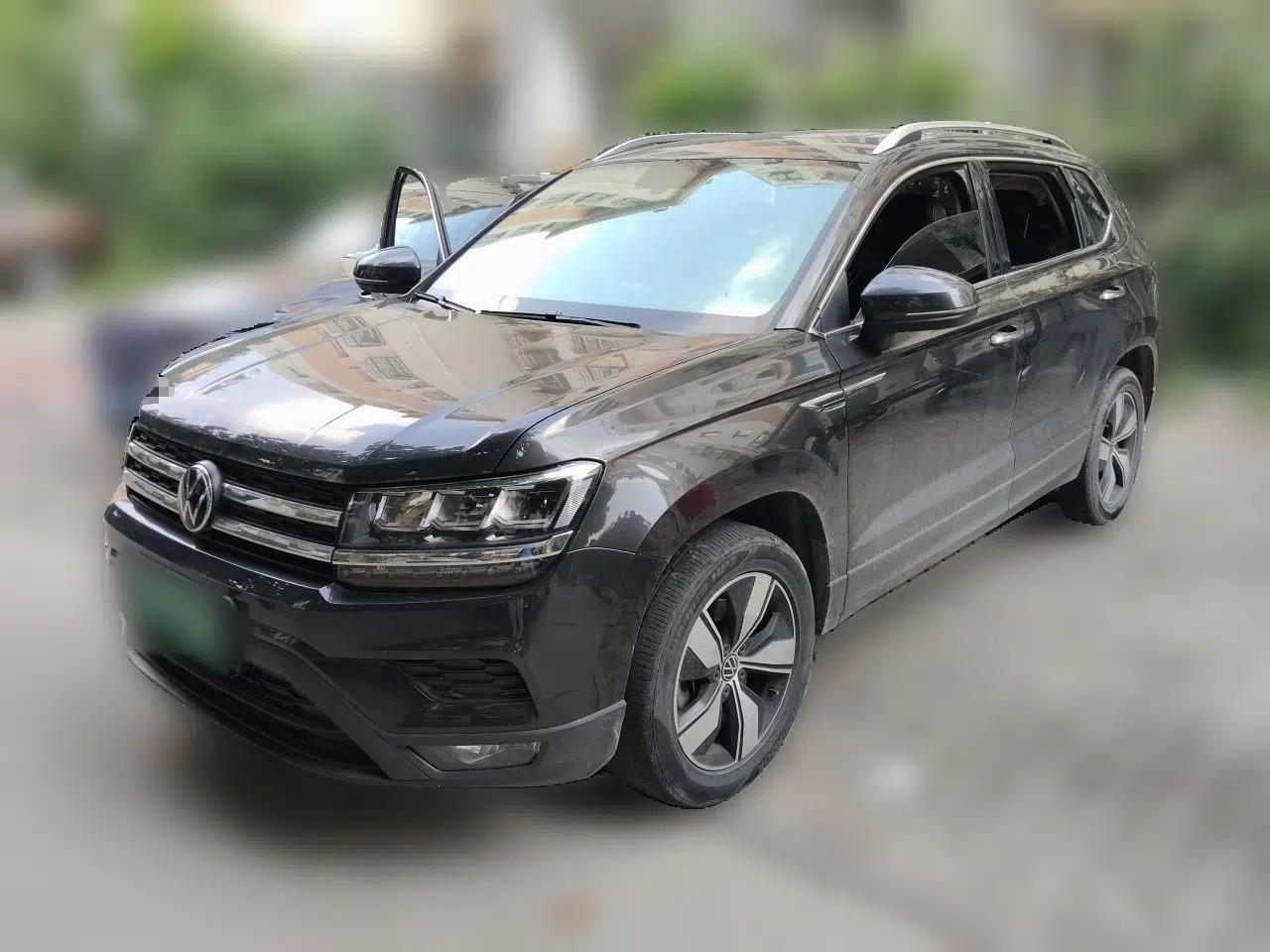 Volkswagen Tharu 2021 280TSI Two-Wheel Drive Comfort Edition — миниатюра 1