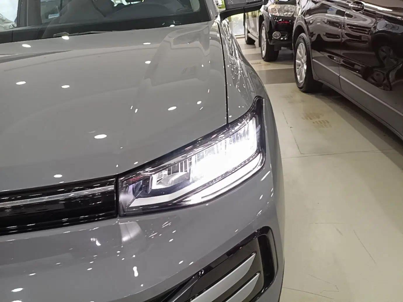 Volkswagen Tharu 2025 New Sharp 1.5L Sharp Edition — миниатюра 8