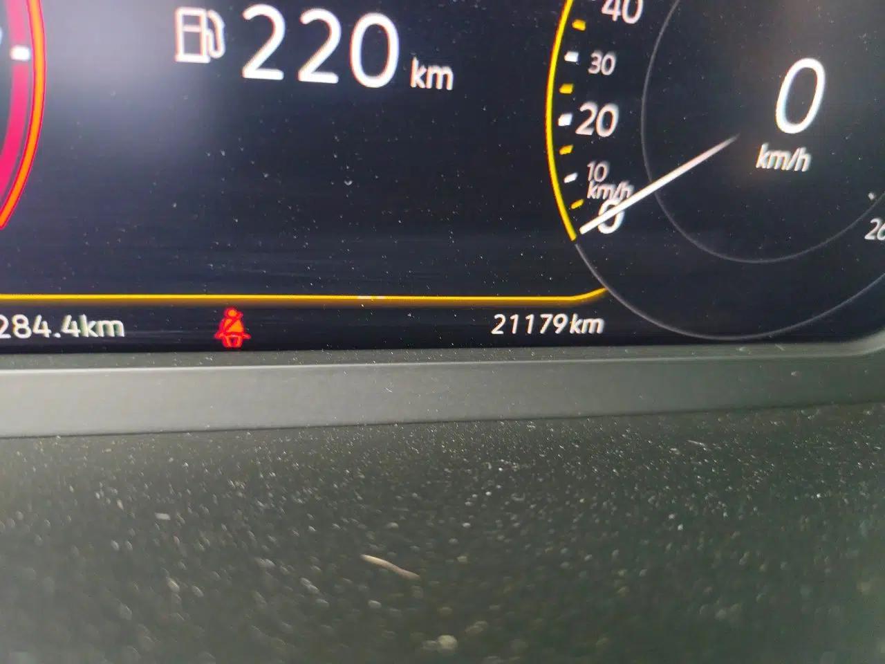 Volkswagen Tharu 2023 300TSI Two-Wheel-Drive Full Moon Edition — миниатюра 12