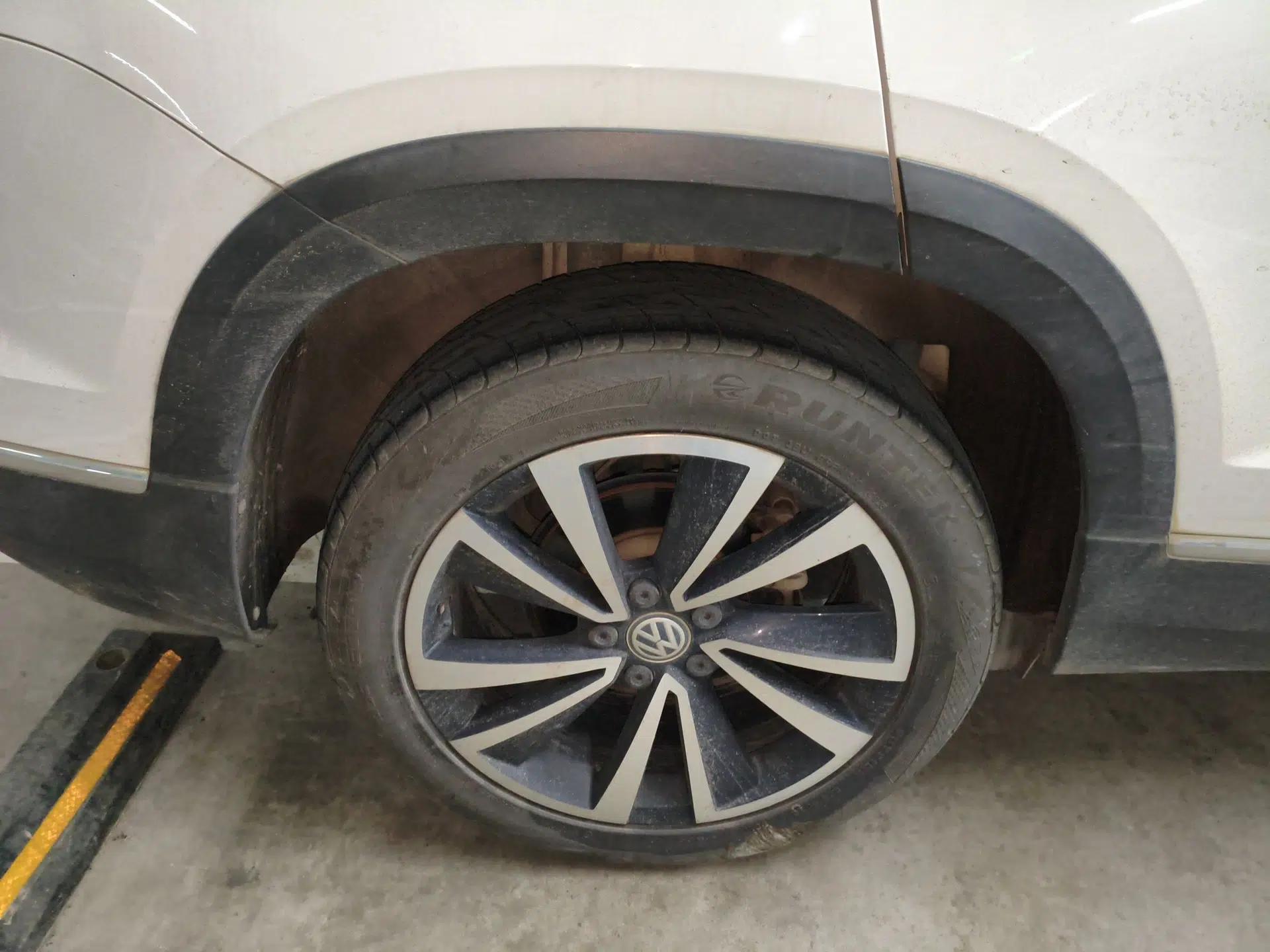 Volkswagen Tharu 2019 330TSI Four-Wheel Drive Luxury Edition China VI Standard — миниатюра 16