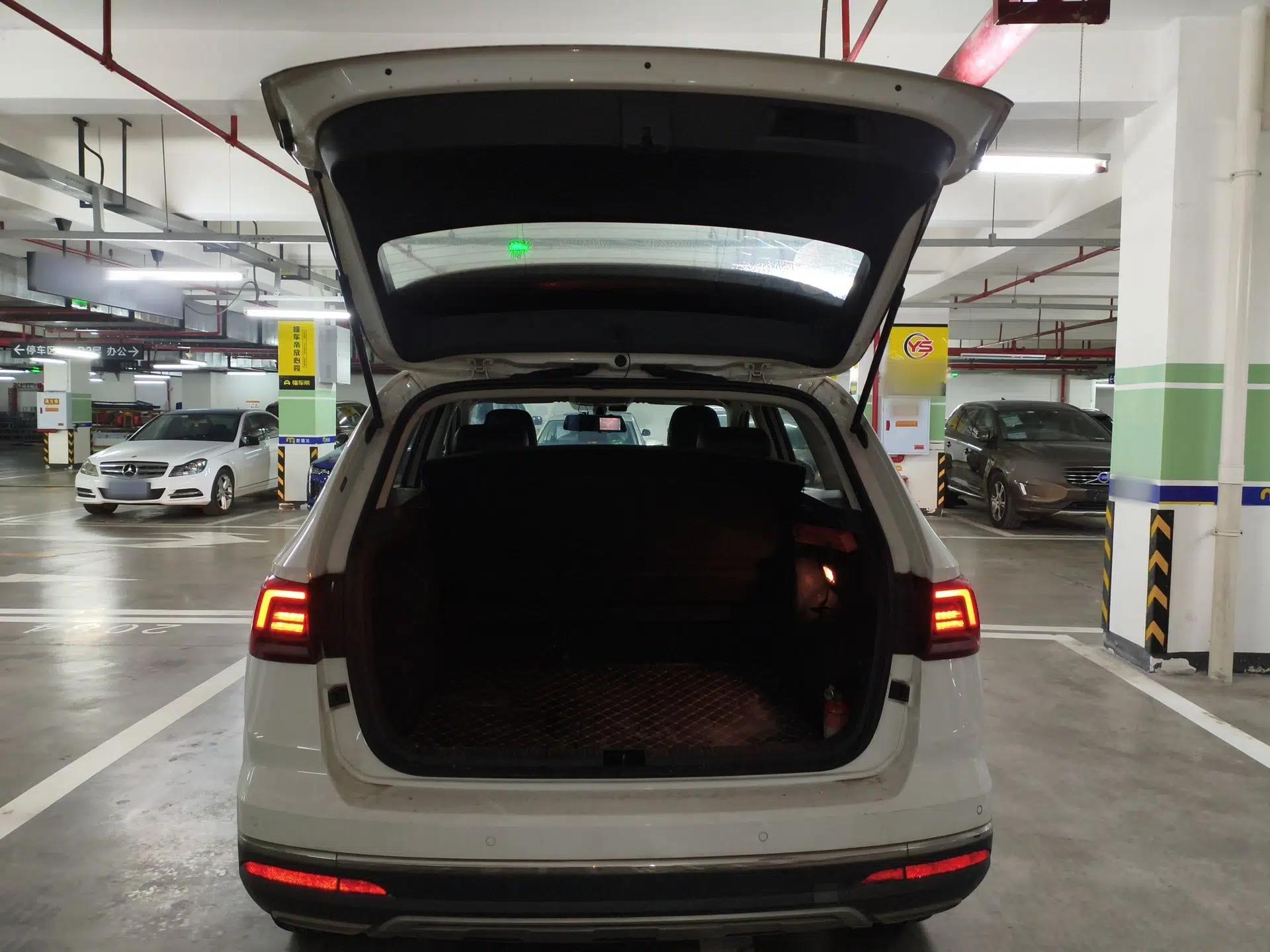 Volkswagen Tharu 2019 330TSI Four-Wheel Drive Luxury Edition China VI Standard — миниатюра 27