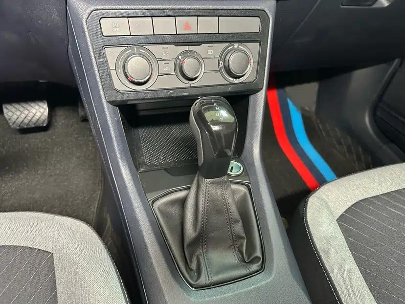 Volkswagen Tharu 2026 Model Xinrui 1.5L Rujin Edition — миниатюра 22