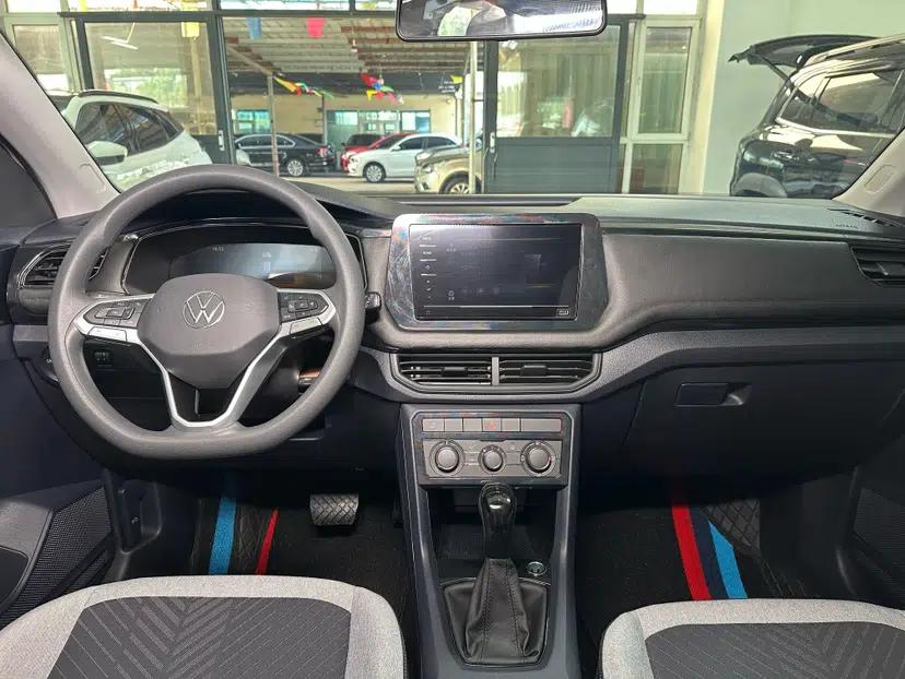 Volkswagen Tharu 2026 Model Xinrui 1.5L Rujin Edition — миниатюра 23