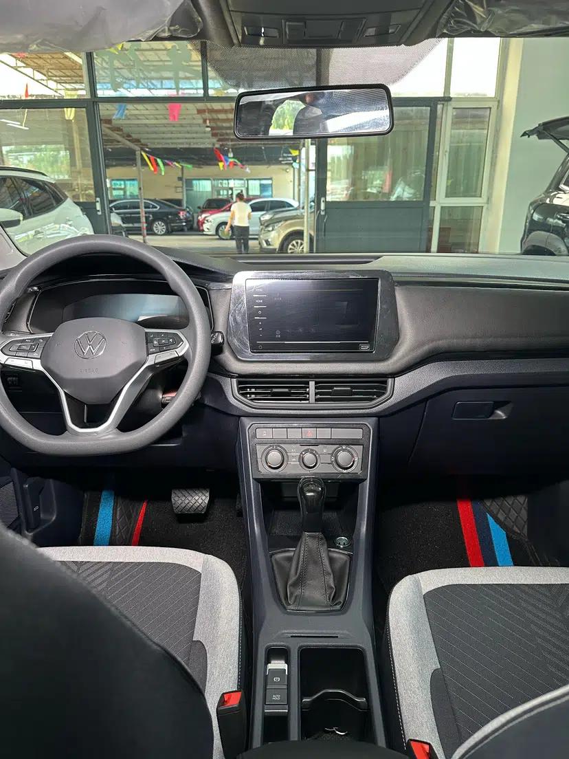 Volkswagen Tharu 2026 Model Xinrui 1.5L Rujin Edition — миниатюра 28