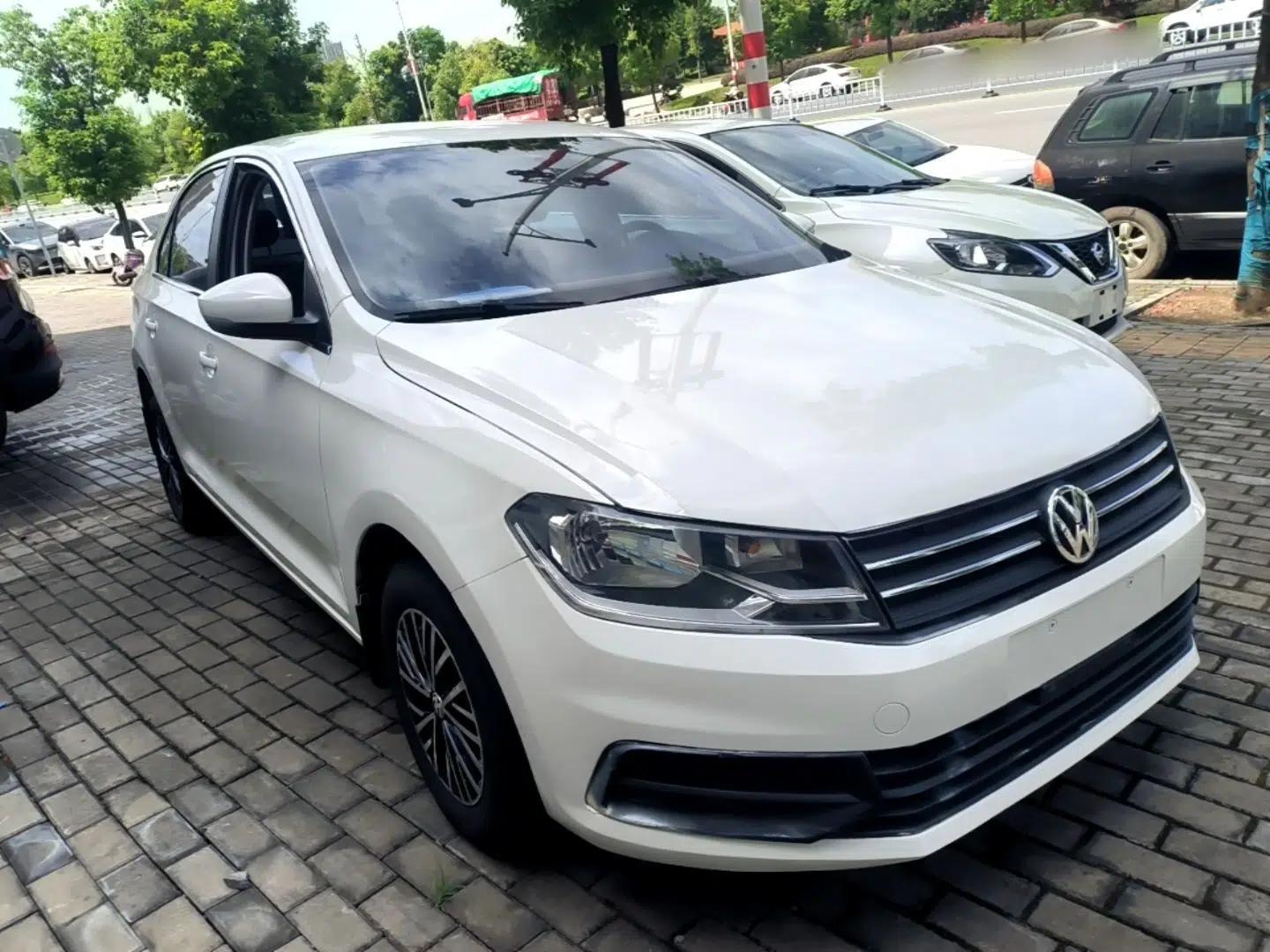 Volkswagen Santana 2018 1.5L Automatic Fashion Edition — миниатюра 3