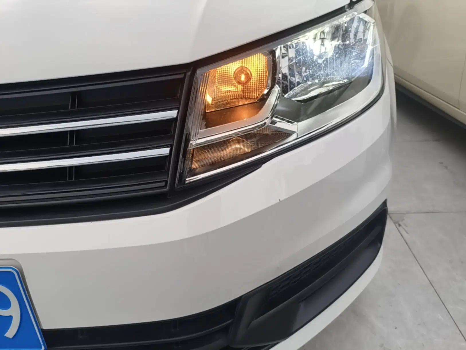 Volkswagen Santana 2019 1.5L Automatic Fashion Edition China VI — миниатюра 8