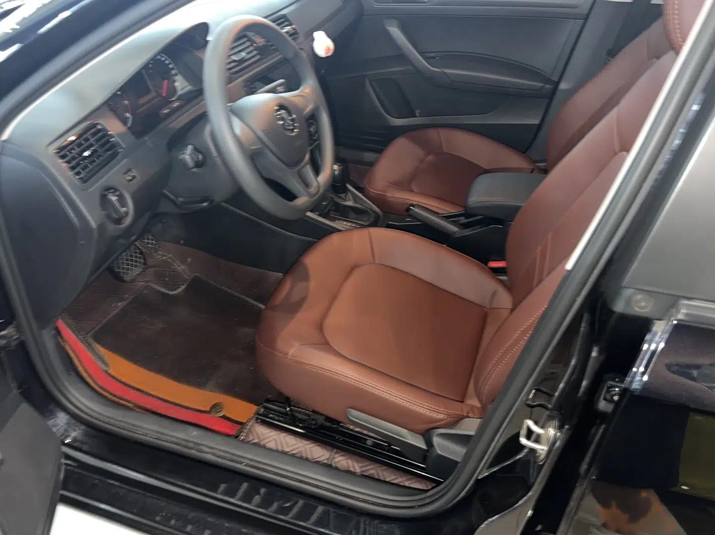 Volkswagen Santana 2021 1.5L Automatic Fashion Edition — миниатюра 12