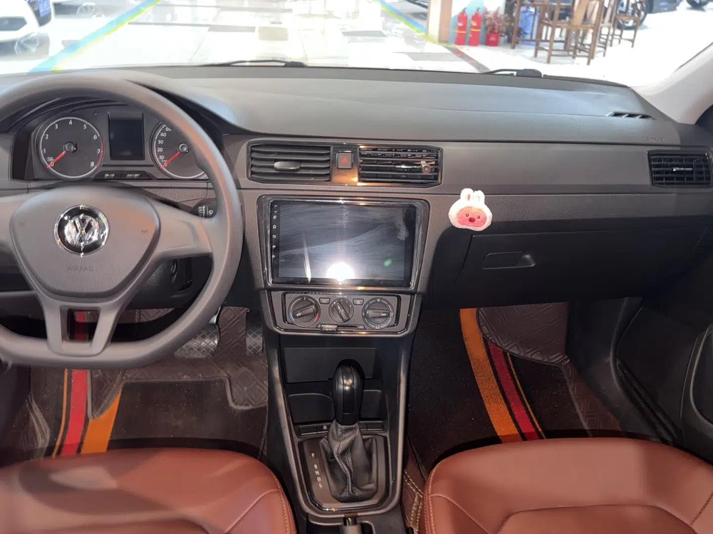 Volkswagen Santana 2021 1.5L Automatic Fashion Edition — миниатюра 14