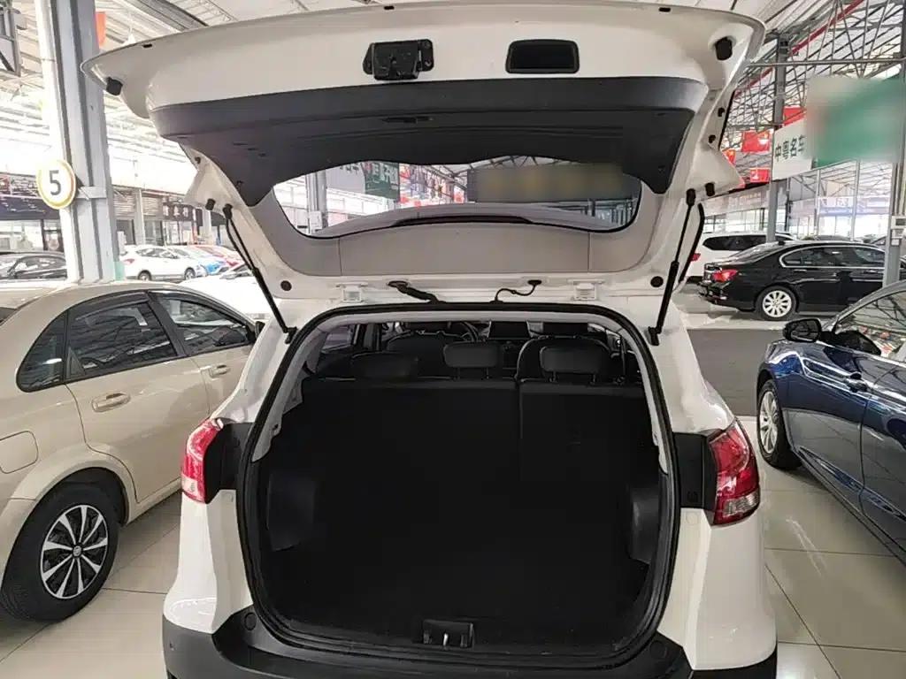 Refine S3 2017 1.5L Manual Deluxe Smart Edition — миниатюра 19