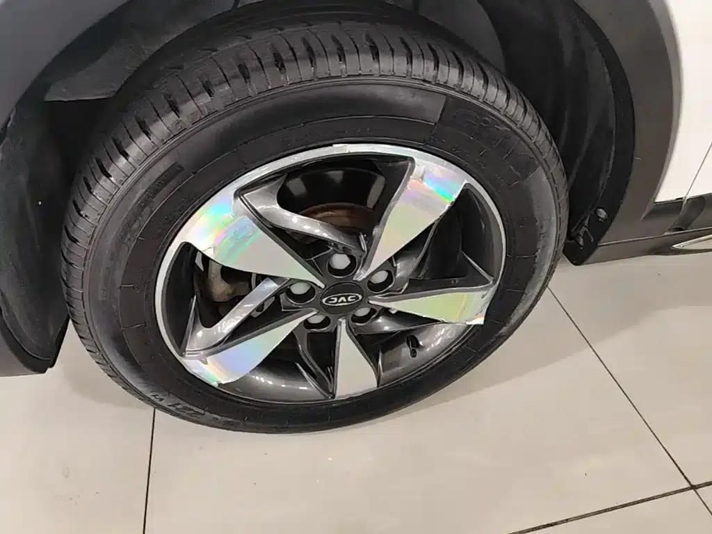 Refine S3 2017 1.5L Manual Deluxe Smart Edition — миниатюра 23