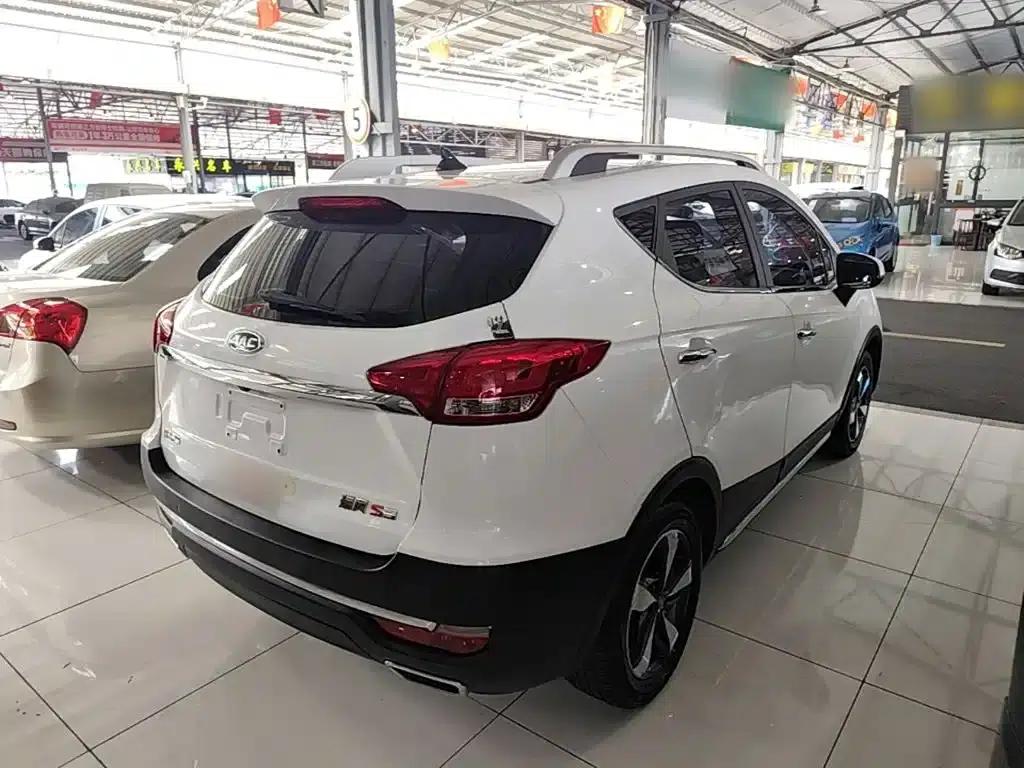 Refine S3 2017 1.5L Manual Deluxe Smart Edition — миниатюра 7