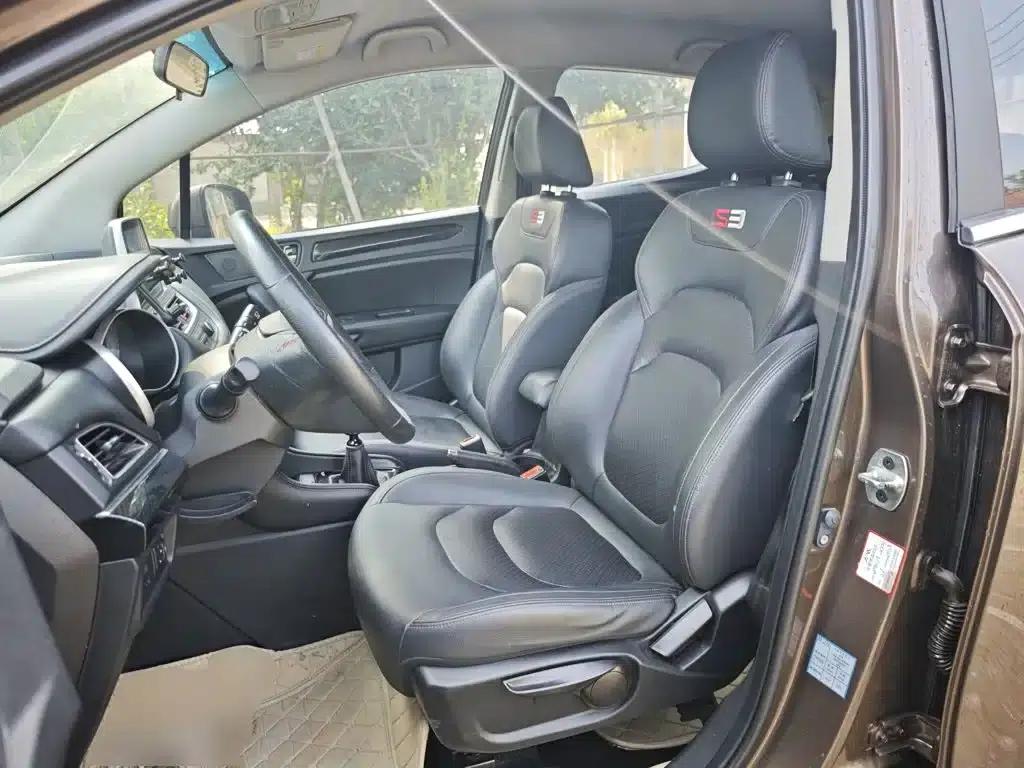 Refine S3 2017 1.6L Manual Deluxe Smart Edition — миниатюра 15