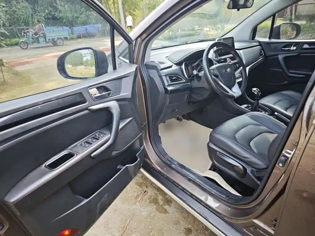 Refine S3 2017 1.6L Manual Deluxe Smart Edition — миниатюра 16