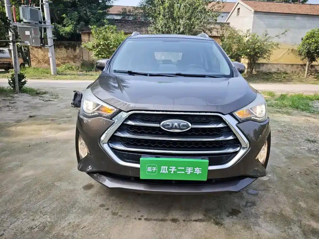 Refine S3 2017 1.6L Manual Deluxe Smart Edition — миниатюра 3