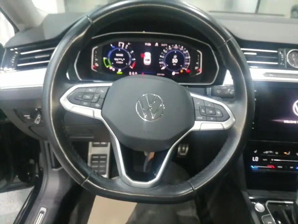 Volkswagen Magotan GTE Plug-in Hybrid 2022 GTE Luxury Model — миниатюра 13