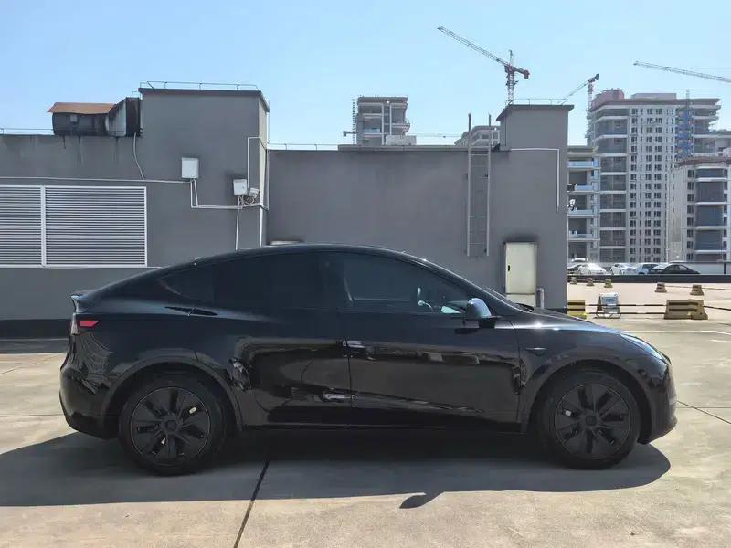 Model Y 2023 Long Range All-Wheel Drive — миниатюра 7