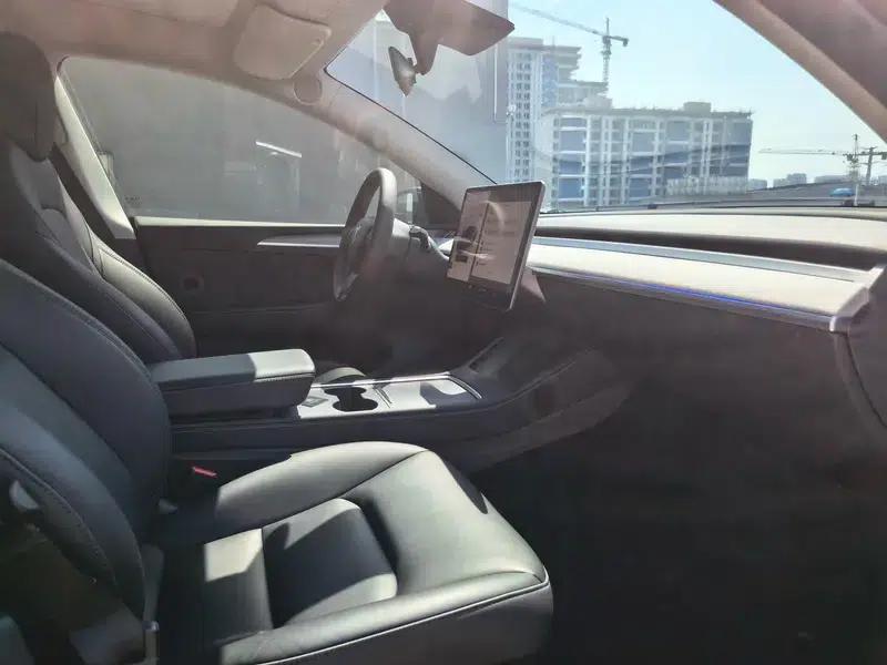 Model Y 2023 Long Range All-Wheel Drive — миниатюра 8