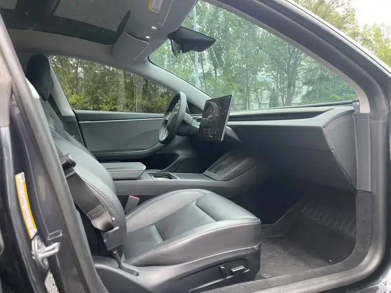 Model 3 2023 Rear-Wheel Drive — миниатюра 14