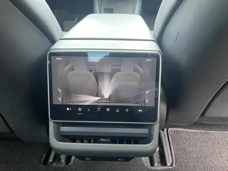 Model 3 2023 Rear-Wheel Drive — миниатюра 9
