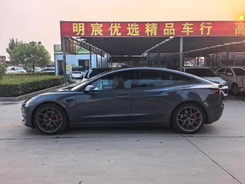 Model 3 2021 Performance All-Wheel Drive — миниатюра 4