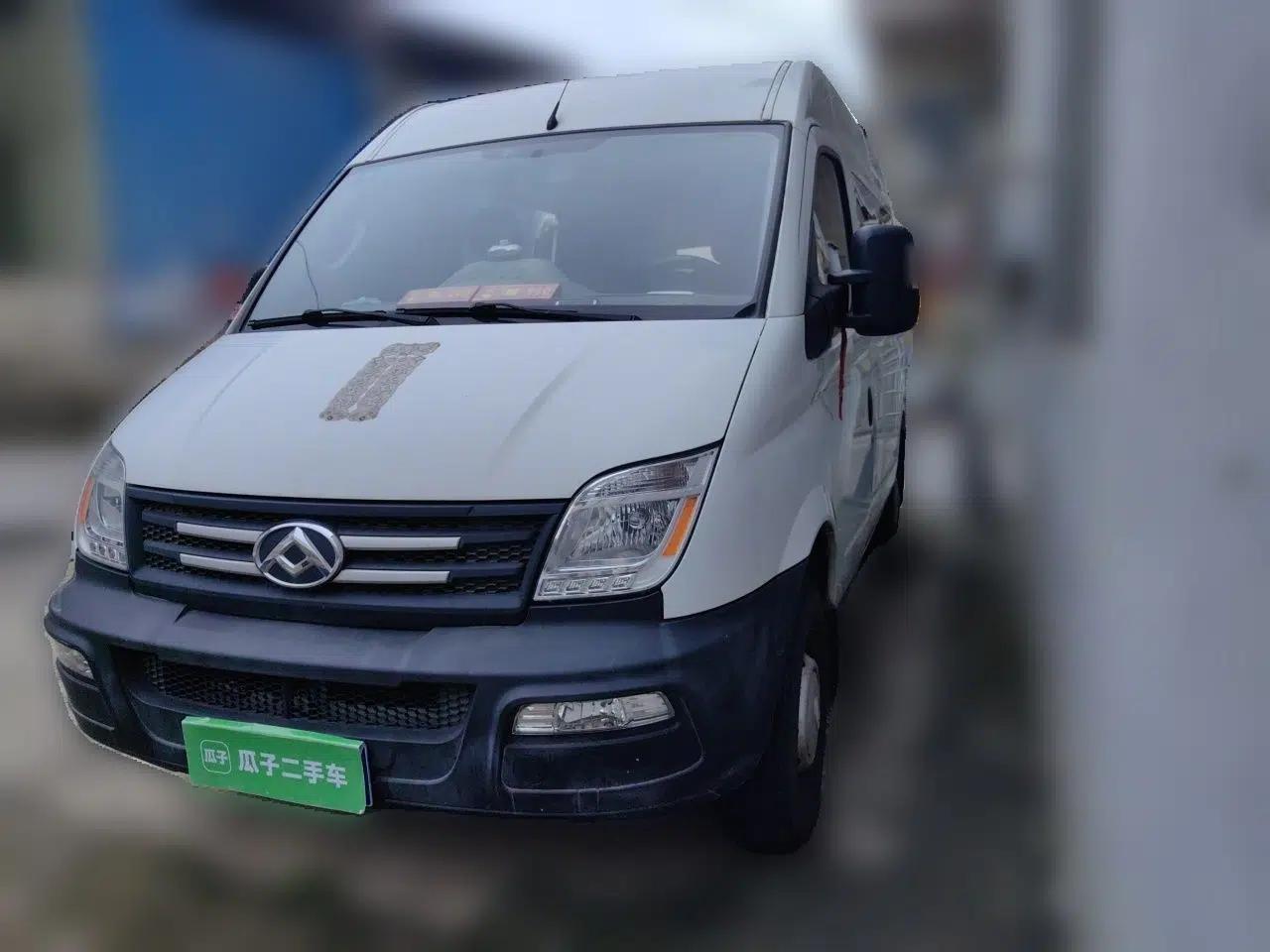 SAIC MAXUS Xintu V80 2016 2.5T Manual Aoyuntong National V Short Wheelbase Mid-Roof 6-Seater — миниатюра 1