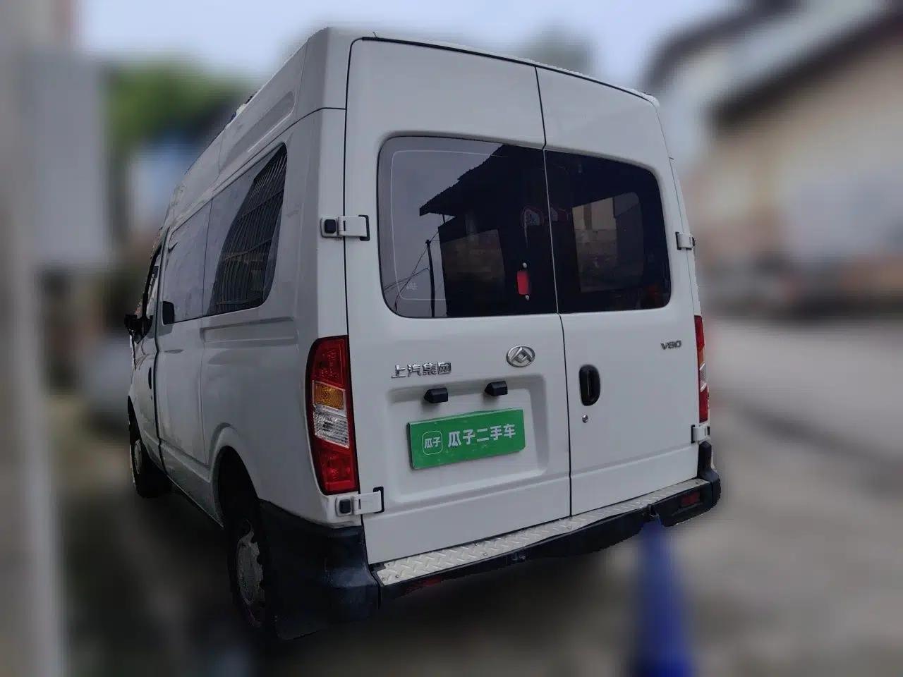 SAIC MAXUS Xintu V80 2016 2.5T Manual Aoyuntong National V Short Wheelbase Mid-Roof 6-Seater — миниатюра 4