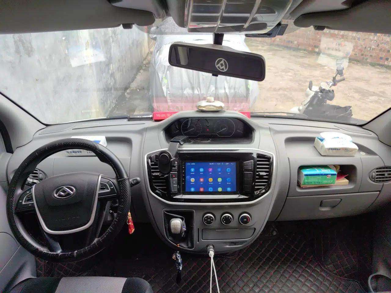SAIC MAXUS Xintu V80 2016 2.5T Manual Aoyuntong National V Short Wheelbase Mid-Roof 6-Seater — миниатюра 9