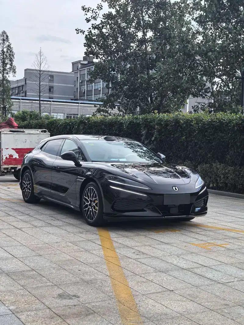 Denza Z9GT EV 2026 Flash Charge Premium Edition — миниатюра 3