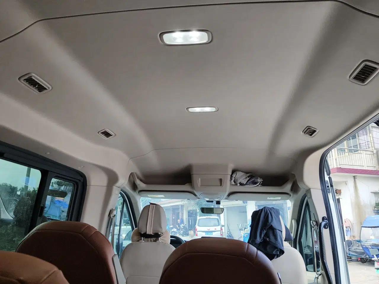 SAIC MAXUS Xintu V90 2022 2.0T Automatic ZhiDa Rear-Drive Long Wheelbase High-Roof Design with Single Rear Tire 9-Seater — миниатюра 18