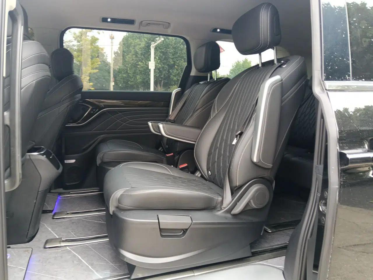 SAIC MAXUS G90 2024 2.0T Starlight Seven-Seater — миниатюра 17