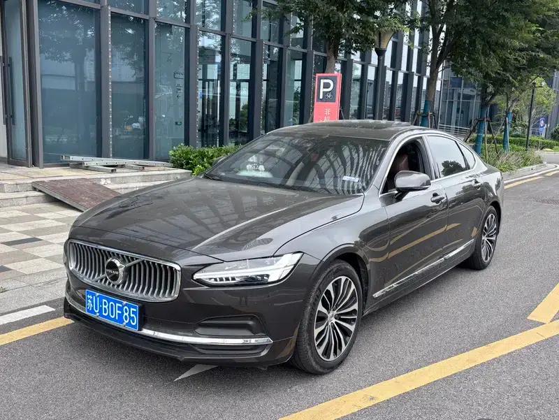 2024 Volvo S90 B5 Smart Luxury Edition — миниатюра 1