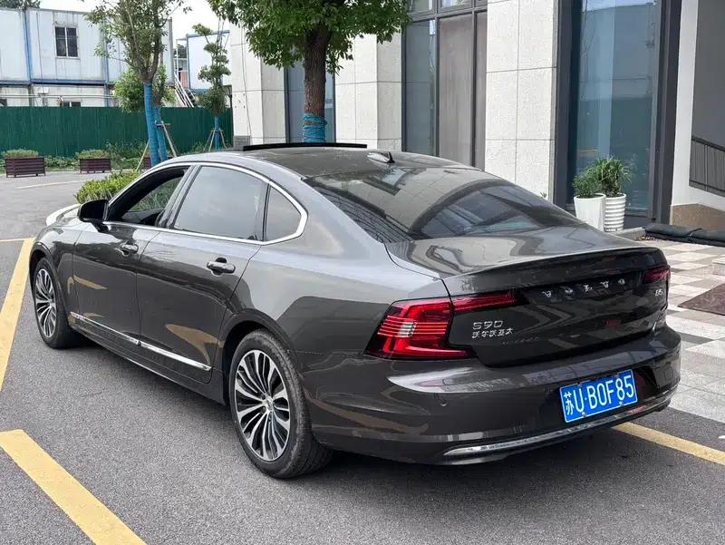 2024 Volvo S90 B5 Smart Luxury Edition — миниатюра 4