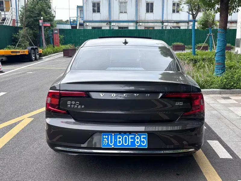 2024 Volvo S90 B5 Smart Luxury Edition — миниатюра 5