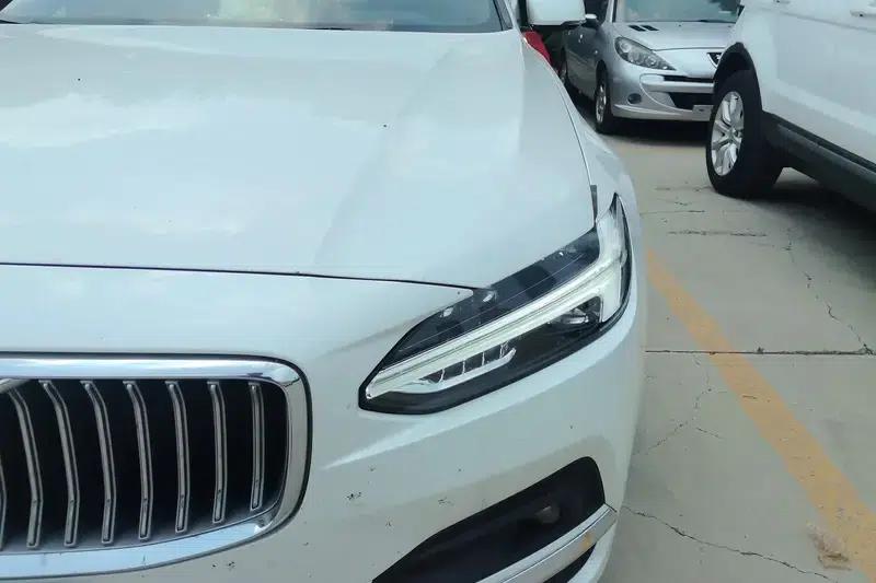 2021 Volvo S90 B5 Smart Luxury Edition — миниатюра 4