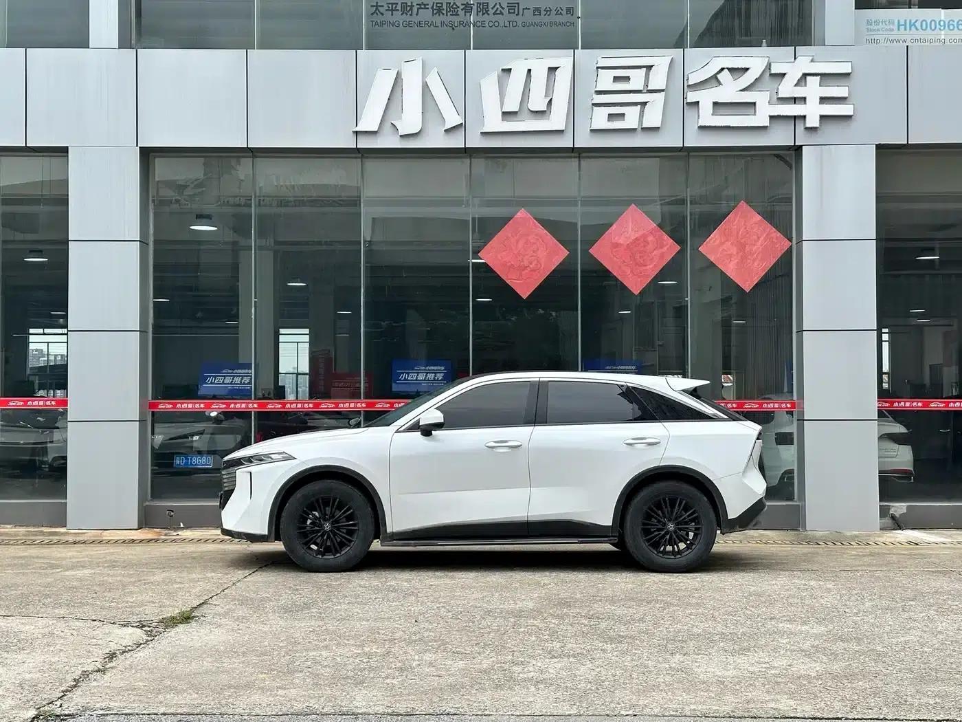 Venucia V2021 260T Idol Edition — миниатюра 3