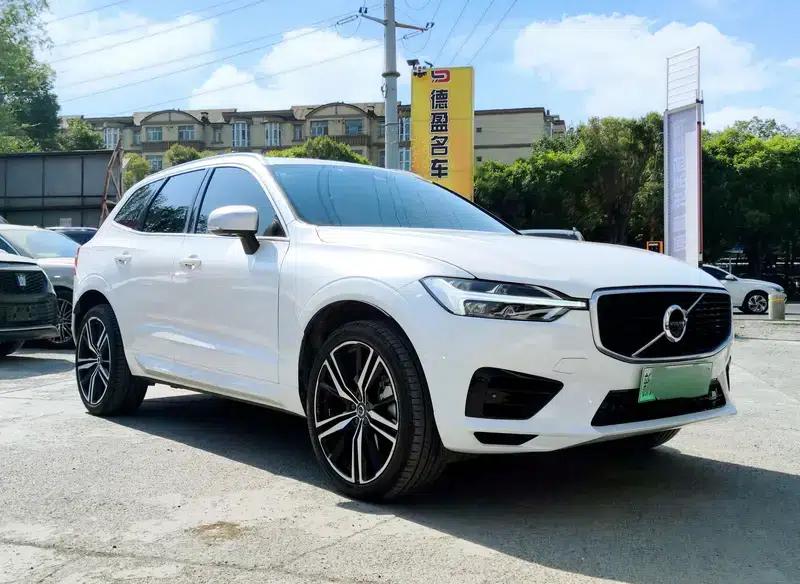 2018 Volvo XC60 PHEV T8 E-Drive Hybrid Smart Sport Edition — миниатюра 3