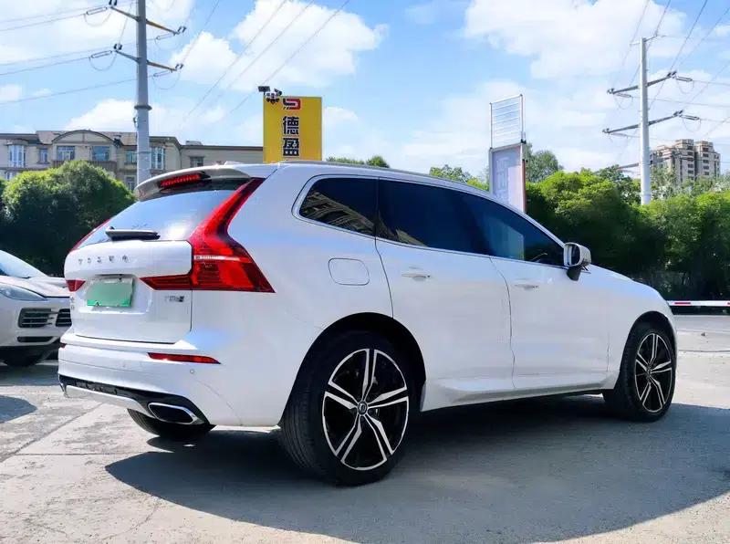 2018 Volvo XC60 PHEV T8 E-Drive Hybrid Smart Sport Edition — миниатюра 6