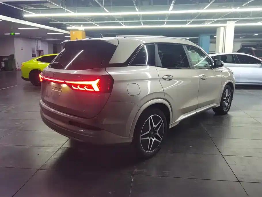 Landian E5 2023 1.5L DE-i 110KM Flagship 5-seater — миниатюра 3