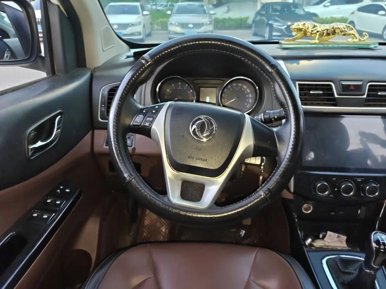 FORTHING SX6 2016 1.6L Manual Luxury Model — миниатюра 10
