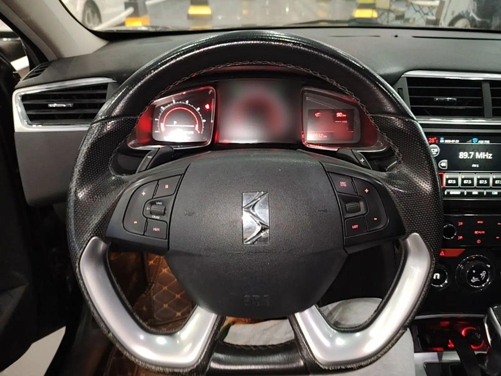 DS 6 2016 1.8T Luxury Edition THP200 — миниатюра 13