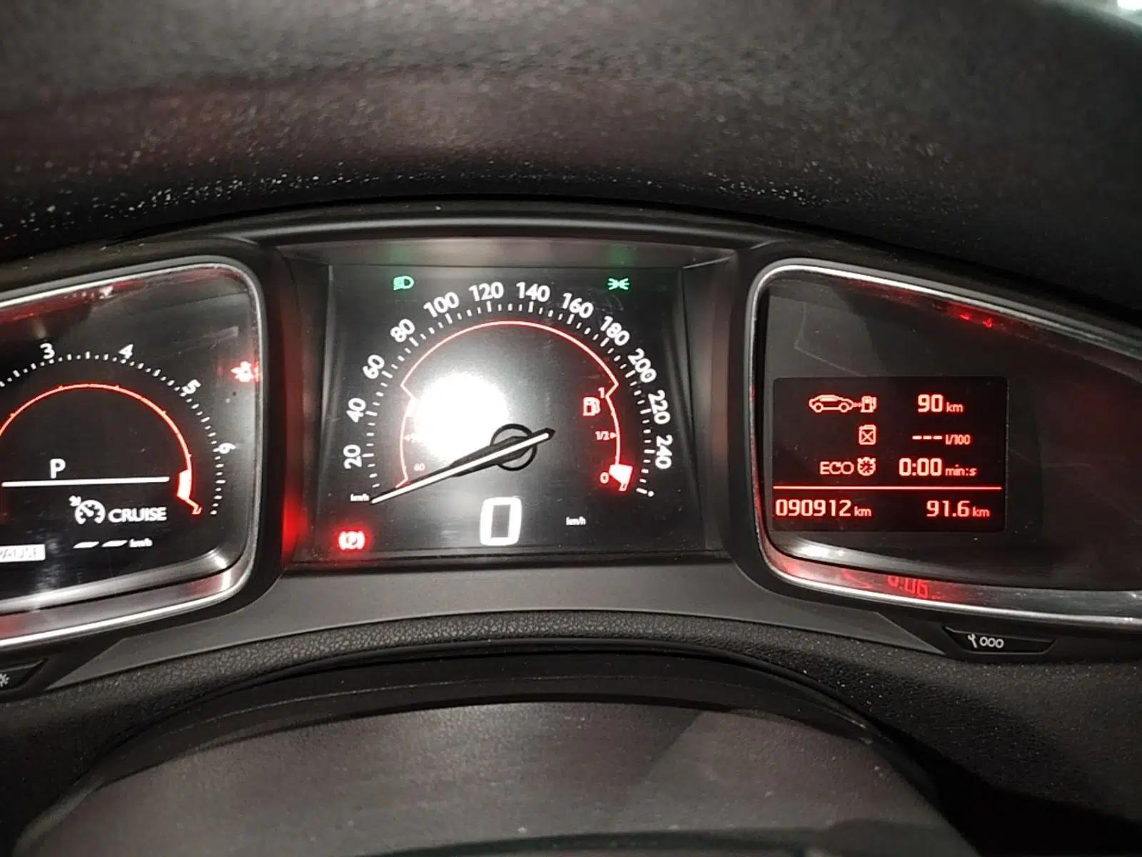 DS 6 2016 1.8T Luxury Edition THP200 — миниатюра 14