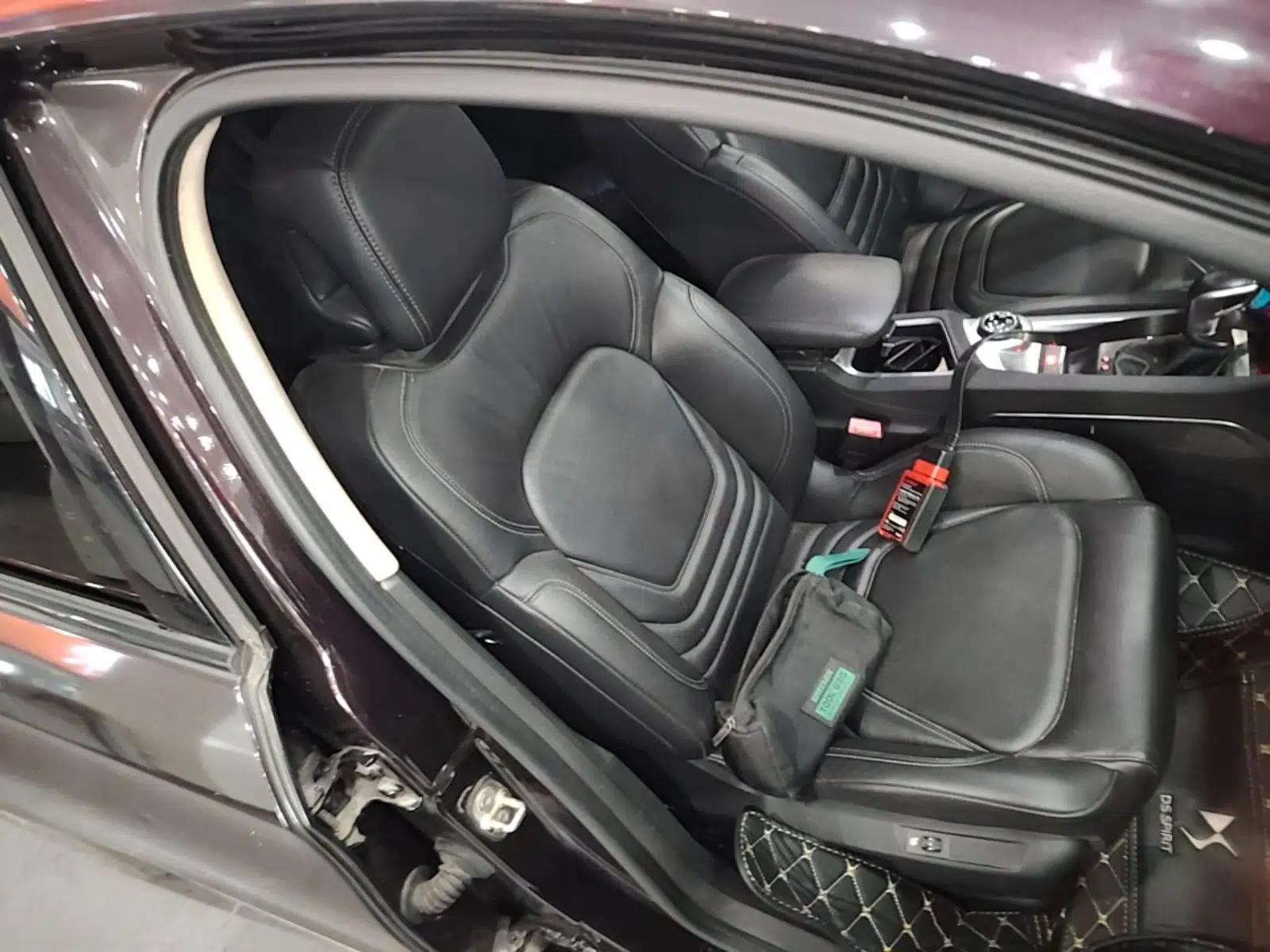 DS 6 2016 1.8T Luxury Edition THP200 — миниатюра 19