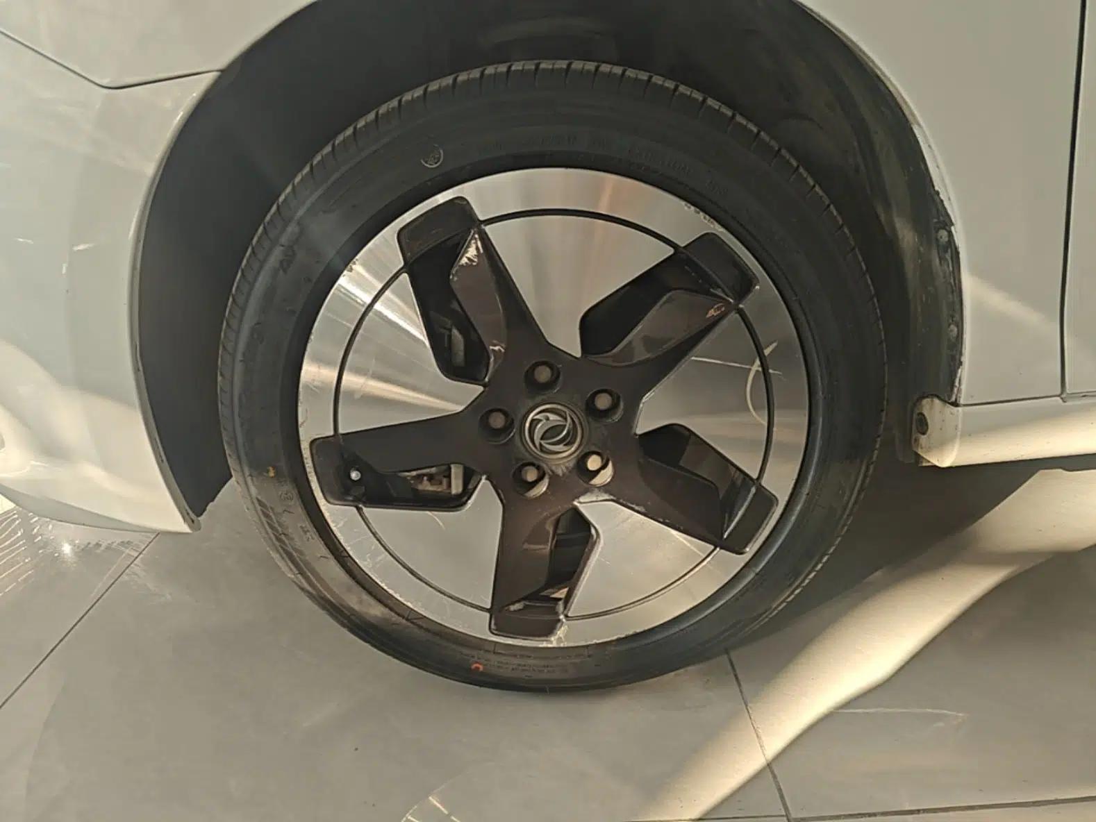 Dongfeng Aeolus E70 2020 500 Supreme Edition — миниатюра 10