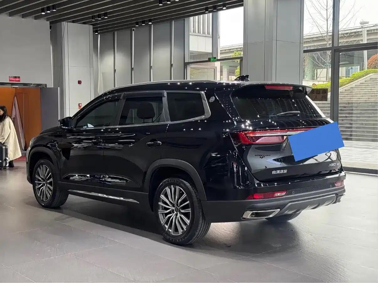 Jetour X90 PLUS 2024 1.6TD DCT Family Fun Edition 7-Seater — миниатюра 7